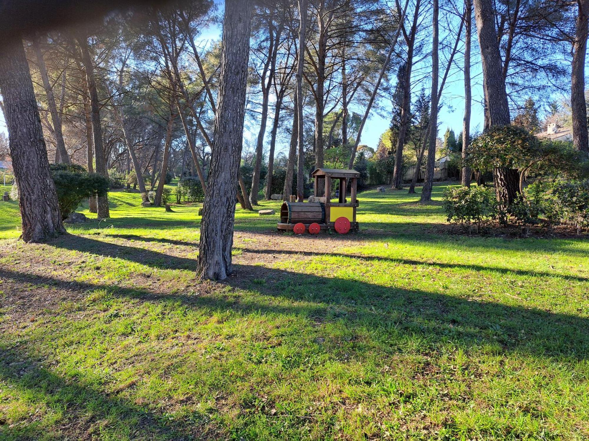 Maisonnette Au Milieu Des Pins Mougins Exterior foto
